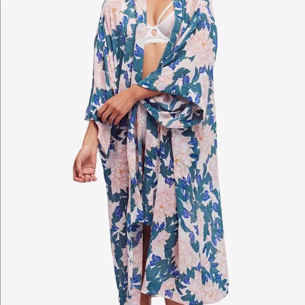 Free People “if you say so” kimono